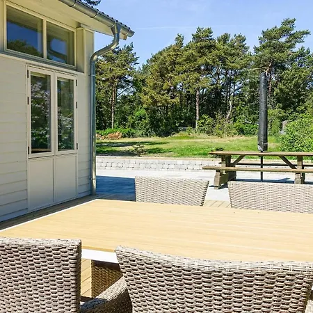 Apartment 2 Bedroom Stunning In
