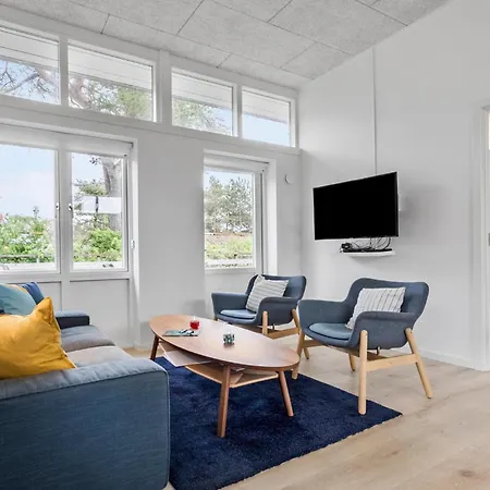 公寓 2 Bedroom Stunning In 内克瑟
