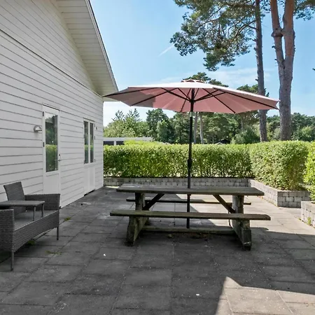 2 Bedroom Stunning In *